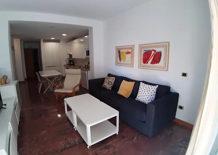 Edificio Gaviota 2 *